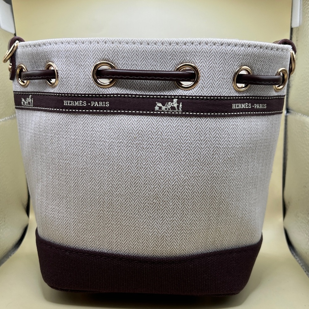 Beautiful Upcycled Hermes Drawstring Repurposed Bucket Bag Tote Luxury New - Picture 4 of 11